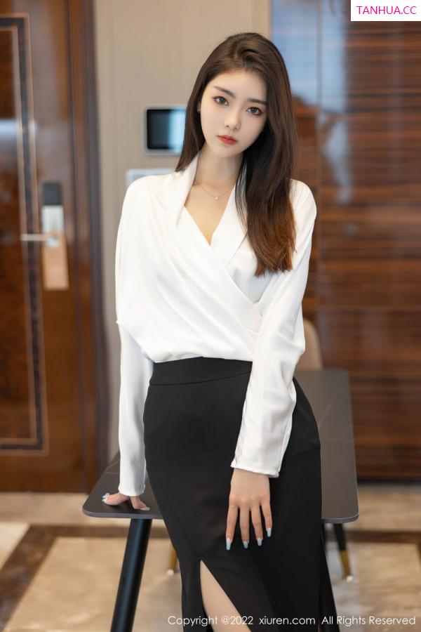 可乐Vicky  [XiuRen]高清写真图 2022.04.14 No.4869 可樂Vicky第13张图片